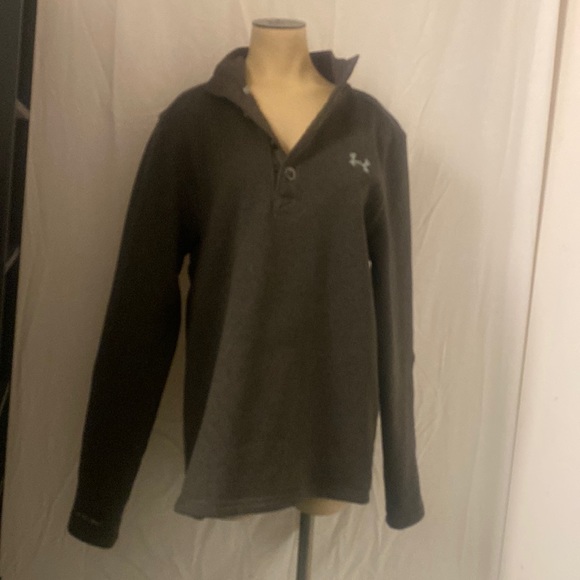 1/4 button up under armor jacket - Picture 1 of 3